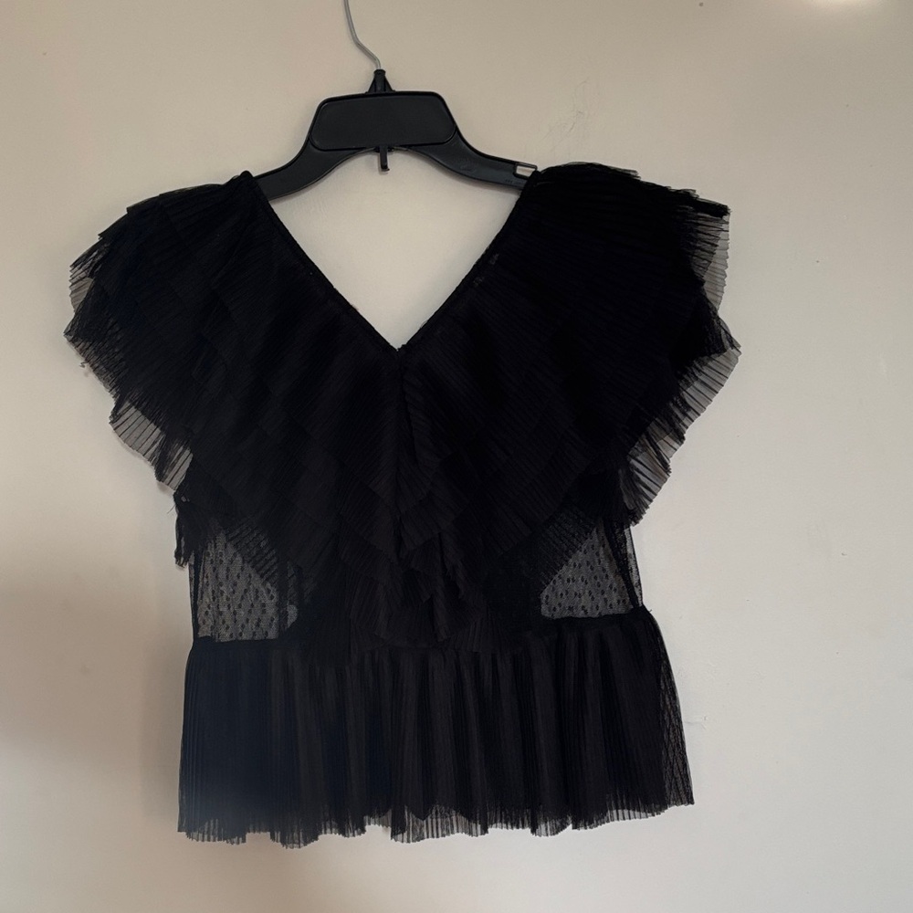 Elegant Black Ruffled Women's Top - Picture 4 of 9